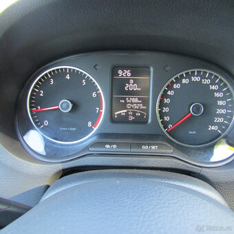 Volkswagen Polo V 1,2i 51kw, 2013, NAJETO 104 929km - 15