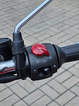 Royal Enfield Meteor 350 Supernova Red, 2024, záruka - 15