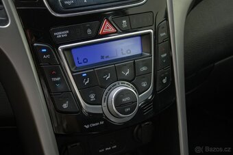 Hyundai i30 1.6CRDi style /aj na splátky/ - 15
