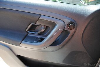 Škoda Fabia 2 kombi 1.6TDi 66kW - klimatizace - rv. 08/2013 - 15
