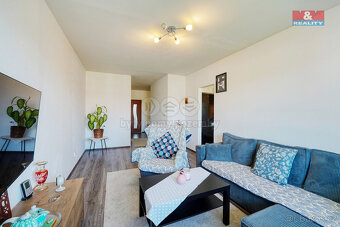 Prodej bytu 3+1, 73 m², Králův Dvůr, ul. Nad Stadionem - 15