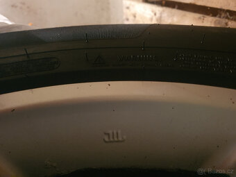 KIA SORENTO ORIGINÁLNÍ ALU KOLA 245/65/17 111H - 15