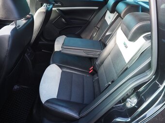 Škoda Octavia 2.0 TDI RS SPORT - 15