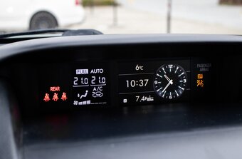 Subaru Forester 2.0D, 108kW (2015) - 15