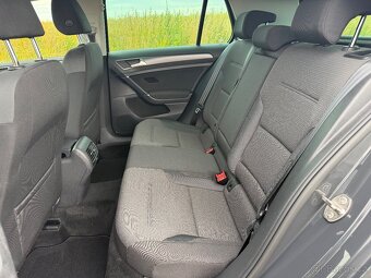 Volkswagen e-Golf, 36kWh,SoH 93%,CCS,NAVI, s DPH 349 000,- - 15
