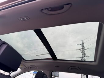 Volkswagen Touran 2.0 TDI 103 kW DSG, navi. xenon. - 15