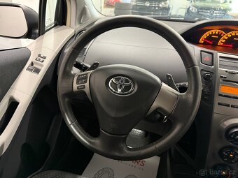 Toyota Yaris 1,3 VVT-i AUTOMAT KLIMA - 15