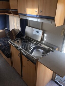 KNAUS EIFELLAND 395 výborný stav - 15