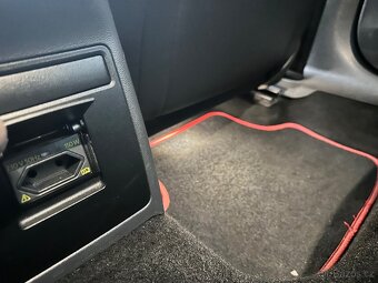 Škoda Octavia 3 VRS DSG 135KW 2.0TDI COMBI - 15