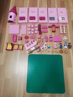Lego duplo - růžový zámek se vším - 15
