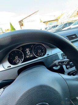 Volkswagen Passat, 2.0TDI 103KW Automat serviska Ojeté, 9/20 - 15