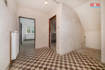 Prodej dvougeneračního rodinného domu, 630 m², obec Lovčice - 15