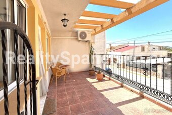 byt 3+1 s balkonem a střešní terasou 99.900EUR ŠPANĚLSKO - 15