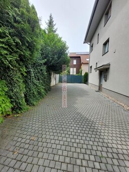 Pronájem podkrovního bytu 3+kk,90 m2,Zlín - 15