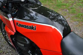 Kawasaki GPZ 750R - 15