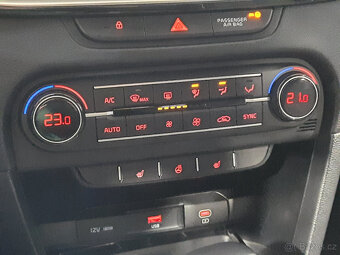 Kia Ceed SW 1.5 T-GDi Gold+ LED Paket - 15