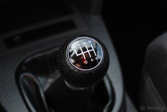 VW Touran 1.9TDi 74kW - klimatizace - výhřev sedadel - ESP - 15