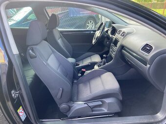 VW Golf 1.6 MPi Senzory,ALU,VýhřevSed - 15