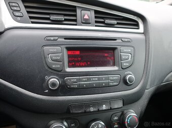 Kia Ceed HB 1.4CRDi 66kW ČR 1MAJITEL SERVISKA - 15
