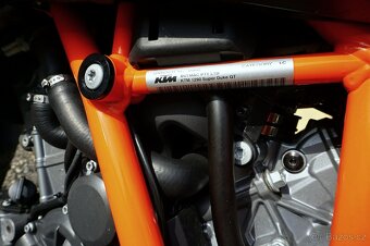 KTM SUPERDUKE 1290GT 2017 // KUFRY //SERVIS - 15