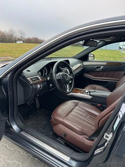 Mercedes-Benz E 350 BlueTEC Avantgarde, rok 2015 - 15
