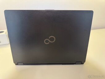 Fujitsu LifeBook - repas, záruka 2 roky, Win11 (eč K25K9) - 15