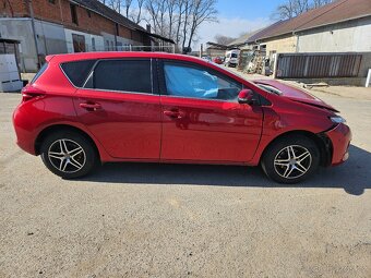 Toyota Auris 1.6 97kw 2014 ČR - 15