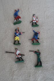 vojsko, kovbojove, indiani - cínové figurky - 15