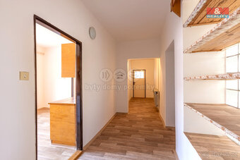 Prodej obchodního objektu, 895 m², Louny, ul. Mírové náměstí - 15
