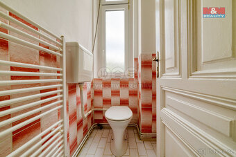 Prodej bytu 3+1, 90 m², Cheb, ul. Karlova - 15