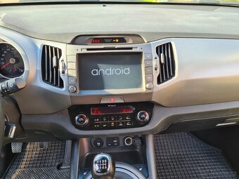 Prodám Kia Sportage 2.0 CRDi 4WD 135 kw 2015/16 - 15