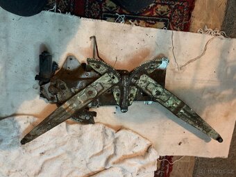 Okna Hilux surf - 15