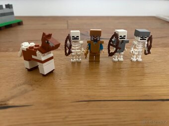 Lego Minecraft pevnost - 15