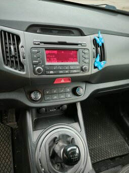 KIA SPORTAGE 1.7 CRDI 85kw, r.v. 2011, 135000 KM, NOVÁ STK - 15
