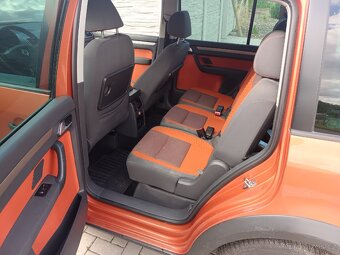 Volkswagen Touran Cross 2.0TDi 103kW - 15