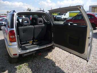 Toyota Rav4 2.0 VVT-i 4x4 110Kw Výhřev sedaček - 15