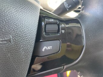 Peugeot 308 2,0 HDi Serviska, LED, Senzory - 15