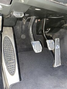 BMW e46 330i sedan M-paket 2 (2000) + originál BMW kola - 15