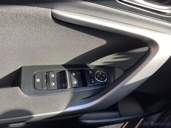 Kia Ceed hatchback Exclusive 1,4 T-GDI - 15