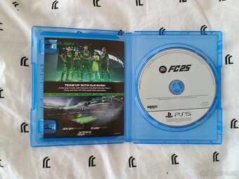 Playstation 5 s mechanikou + 2 ovladače + 4 hry + nabíječka - 15