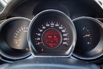Kia Ceed 1.4 MPI, 74kW, Platinum, Uefa Edition 2016 - 15