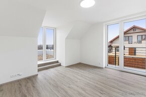 Prodej bytu 4+kk, 128 m², s terasami + 2x parkovací stání - 15