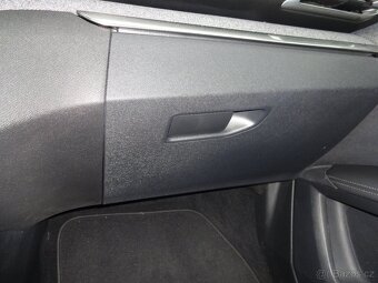 Peugeot 3008 1.2 PureTech 96 kW – pravidelný servis - 15