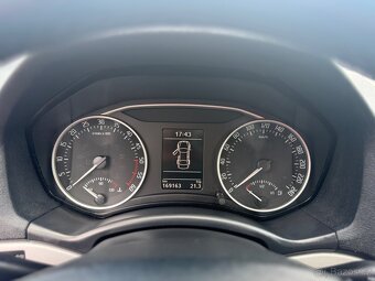 ŠKODA OCTAVIA 1.6 tdi top stav - 15