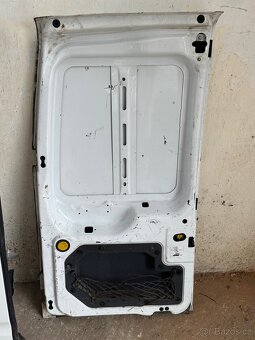 Ford Transit Connect, zadní 5. dveře - 15