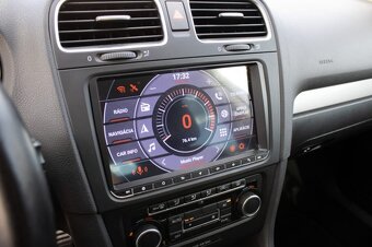 Volkswagen Golf 1.6 TDI z roku 2011 - 15