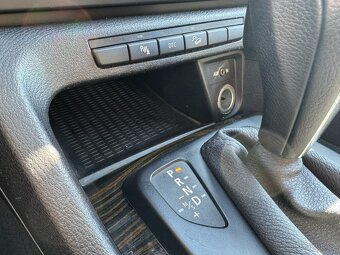 BMW X1 XDRIVE 2,0D 150 KW STK KOLA - 15