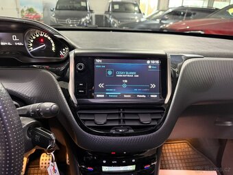 Peugeot 208 1,2 81KW GT-LINE ČIDLA VÝHŘEV - 15