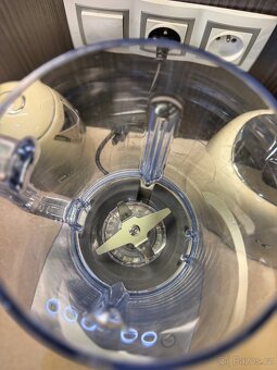 Vysoce výkonný stolní mixér SMEG - 15