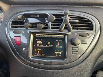 Peugeot 607 - 15